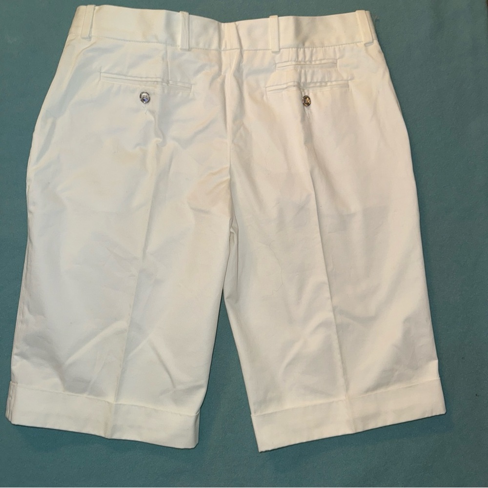 D&G White Flat Front women cotton Bermuda shorts size 44 new pristine condition